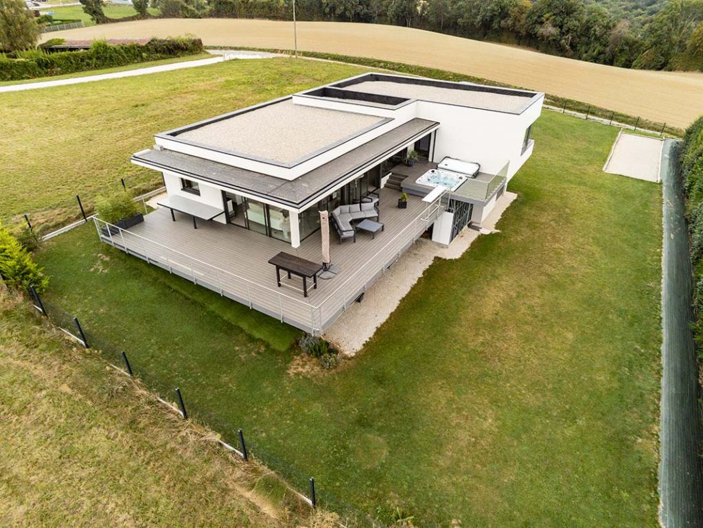 Maison contemporaine Chélieu Pascal Corsi Maison contemporaine Pascal Corsi Architecte